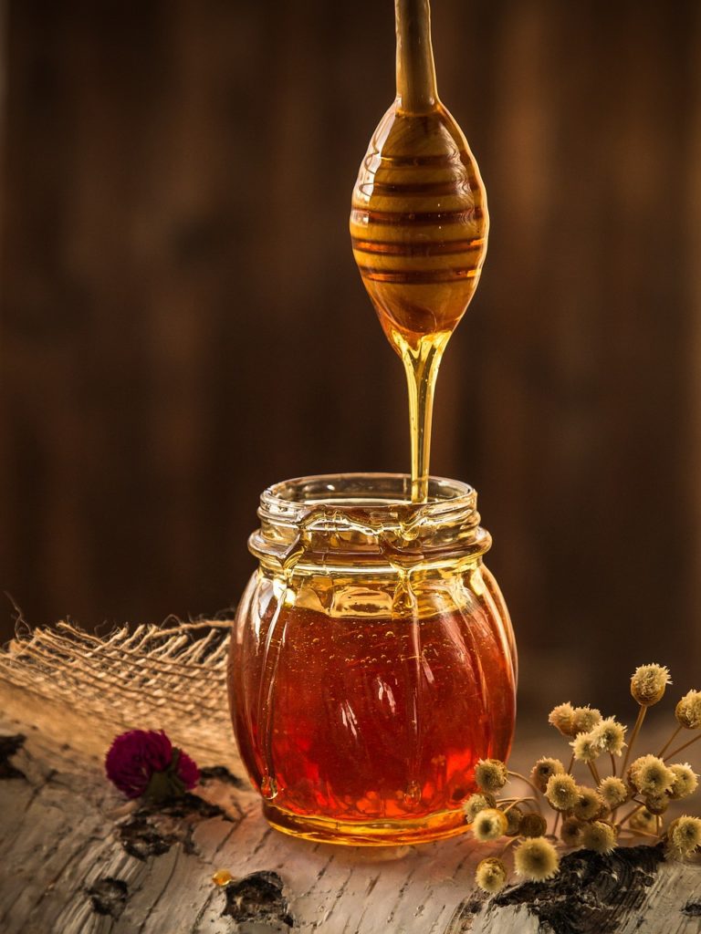 Easy guide for Waxing your legs at home